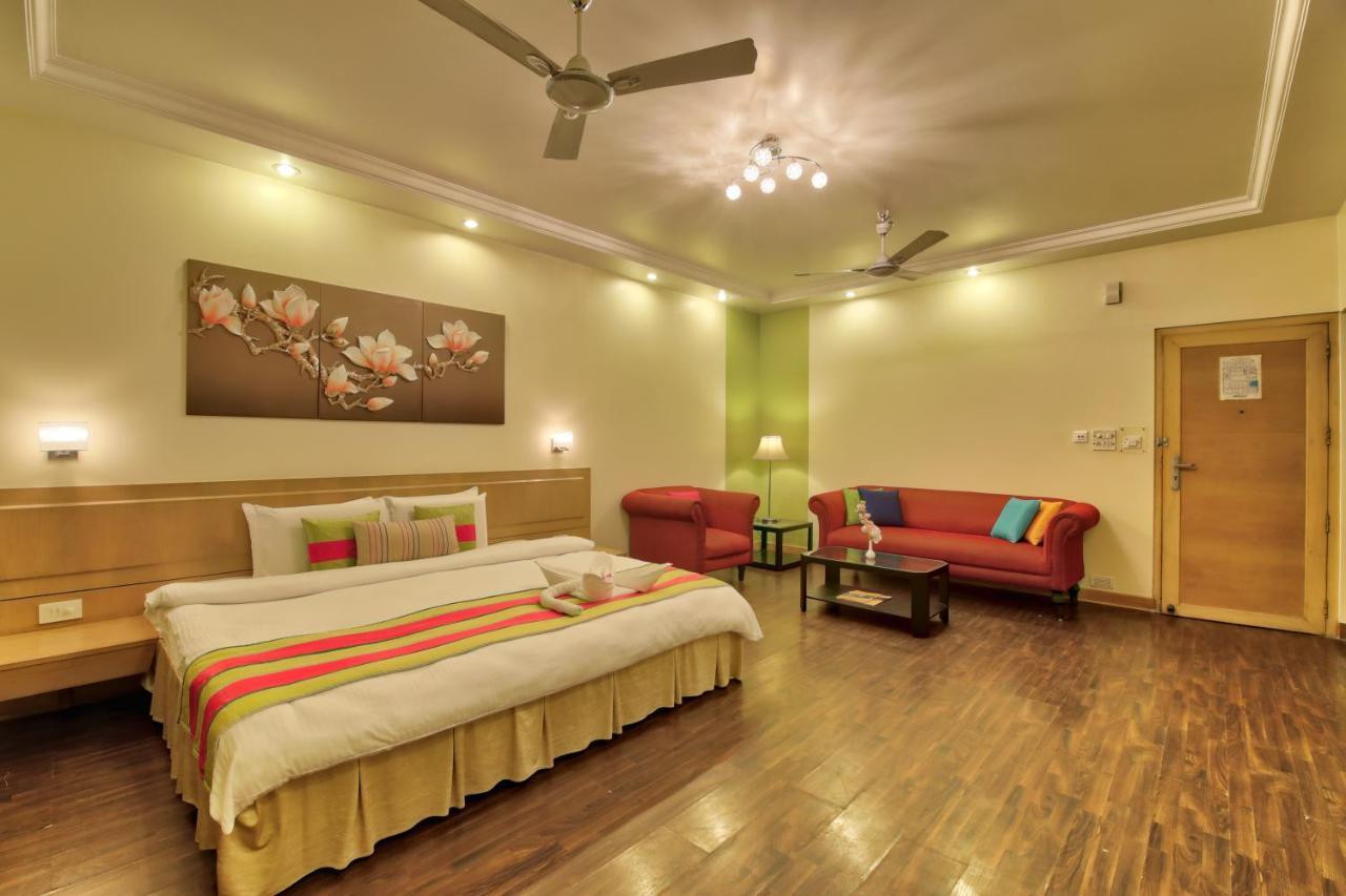 Vishwaratna Hotel Guwahati Exterior foto